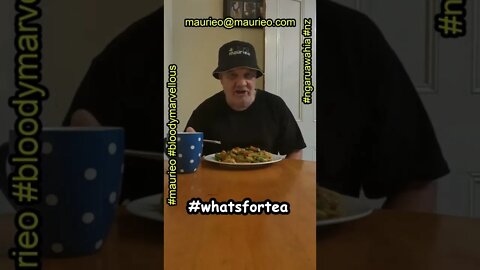 #maurieo #shorts SEARCHING FOR HONEY