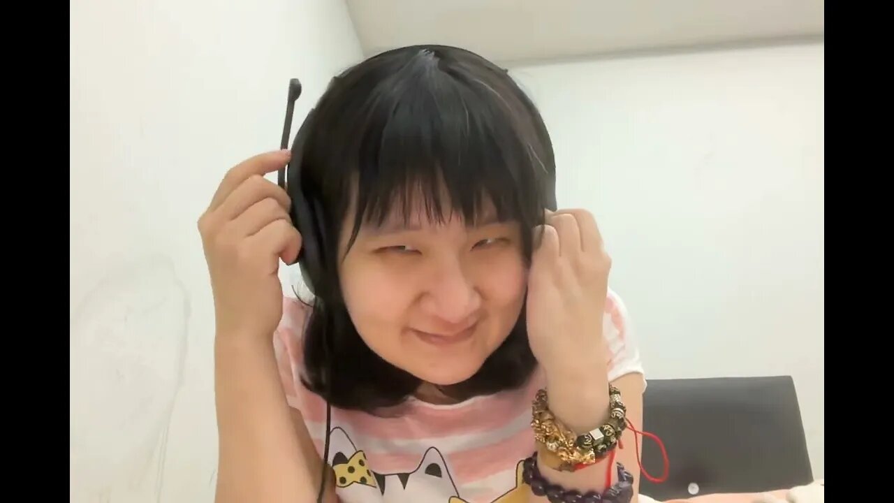 HELLO MY NAME FRANSISCA HOW CAN I HELP YOU ,, WHEN YOU WORK AS YOUTUBE CHAT SUPPORT SPECIALIST DAY