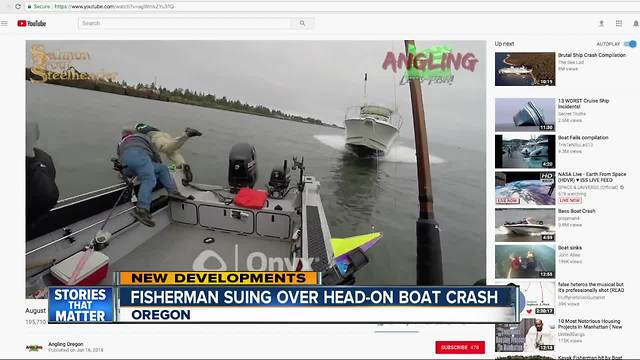 Viral video shows boat crash in Oregon