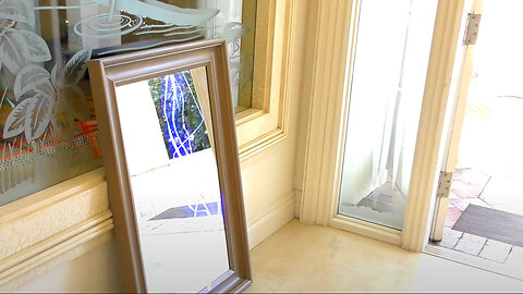 Magic Mirror grants wishes of Diana and Roma