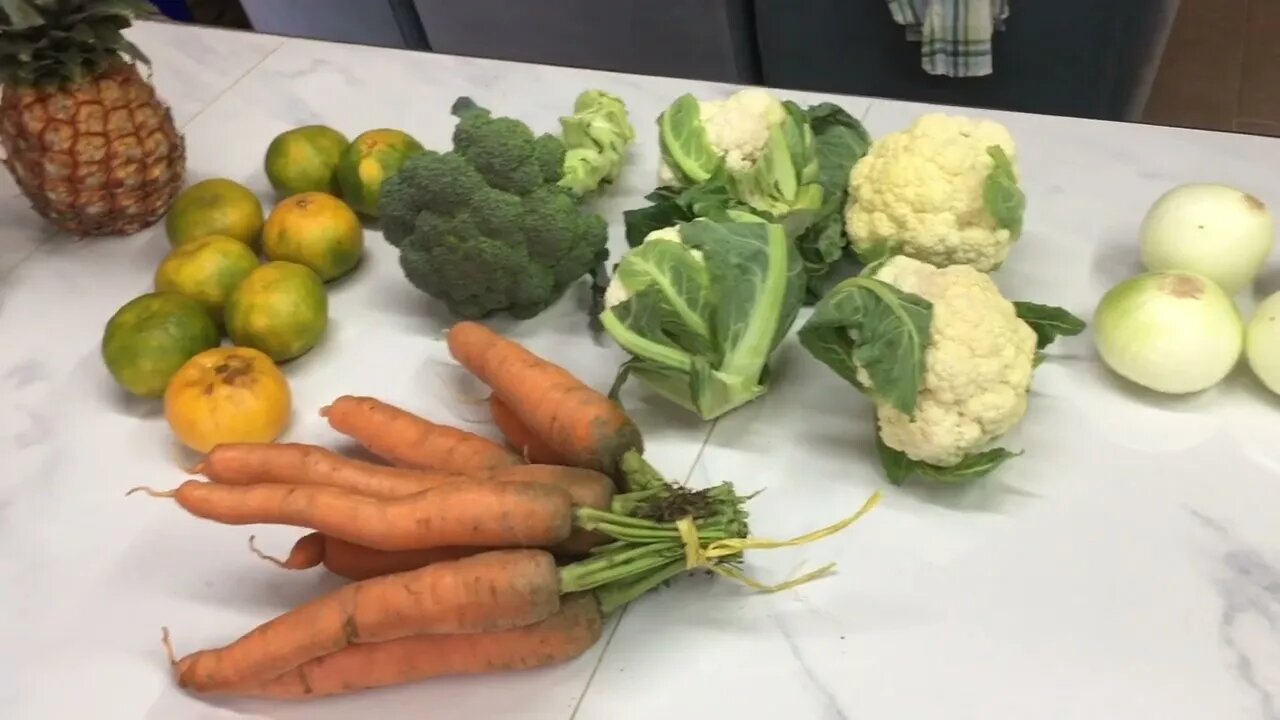 Veggie shopping outside my community - Venezuela Now - Sep 2, 2023