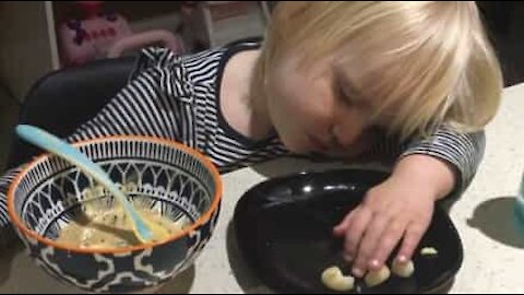Manger ou dormir, la bataille est dure