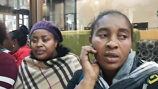 SOUTH AFRICA - Cape Town - Hundreds of refugees protested outside the offices of United Nations High Commission for Refugees (VIDEO) (WJH)