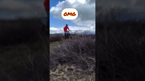 That’s #painful to watch 😳 #wrecking #crash #pain #ouch #carcrash #bikelife #bikewreck #fypシ #fyp