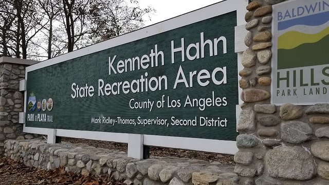 Forest, lake, river, oil pump and a japanese garden in the middle of the city - Kenneth Hahn Park