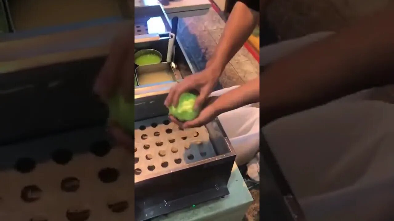 A lesson in fake lettuce