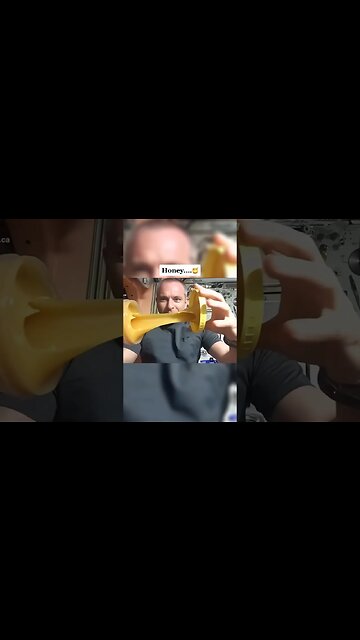 How Foods Behave In Space.. 😱 #shorts