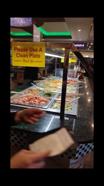 Restaurant fire waitress making people pay before getting out