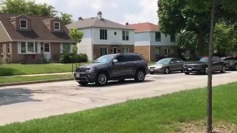 Police, FBI search for wanted suspect on Milwaukee's north side