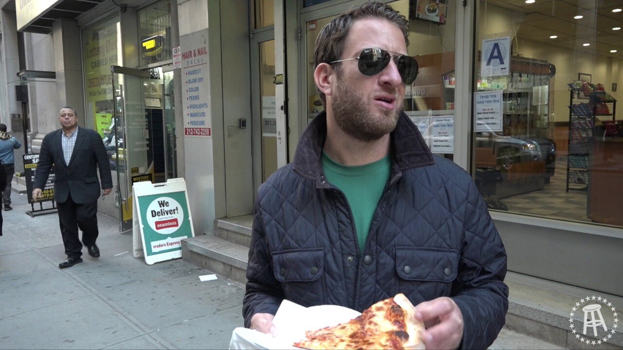 Barstool Pizza Review - Georgios Pizza