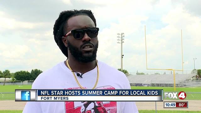 NFL star gives back to local community