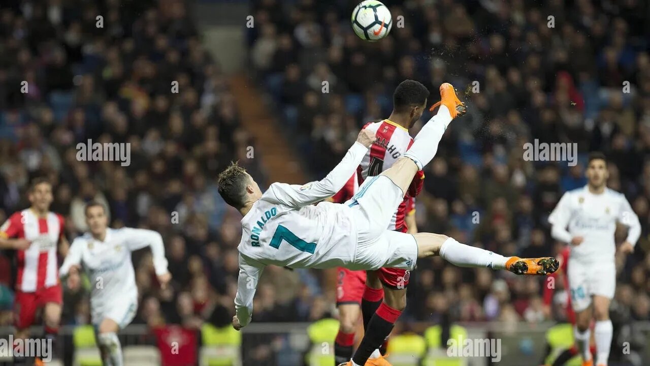 Ronaldo acrobatics (never give up)