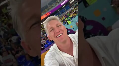 Shweinsteiger curtindo a festa da torcida do Brasil (Brasil x Suíça)