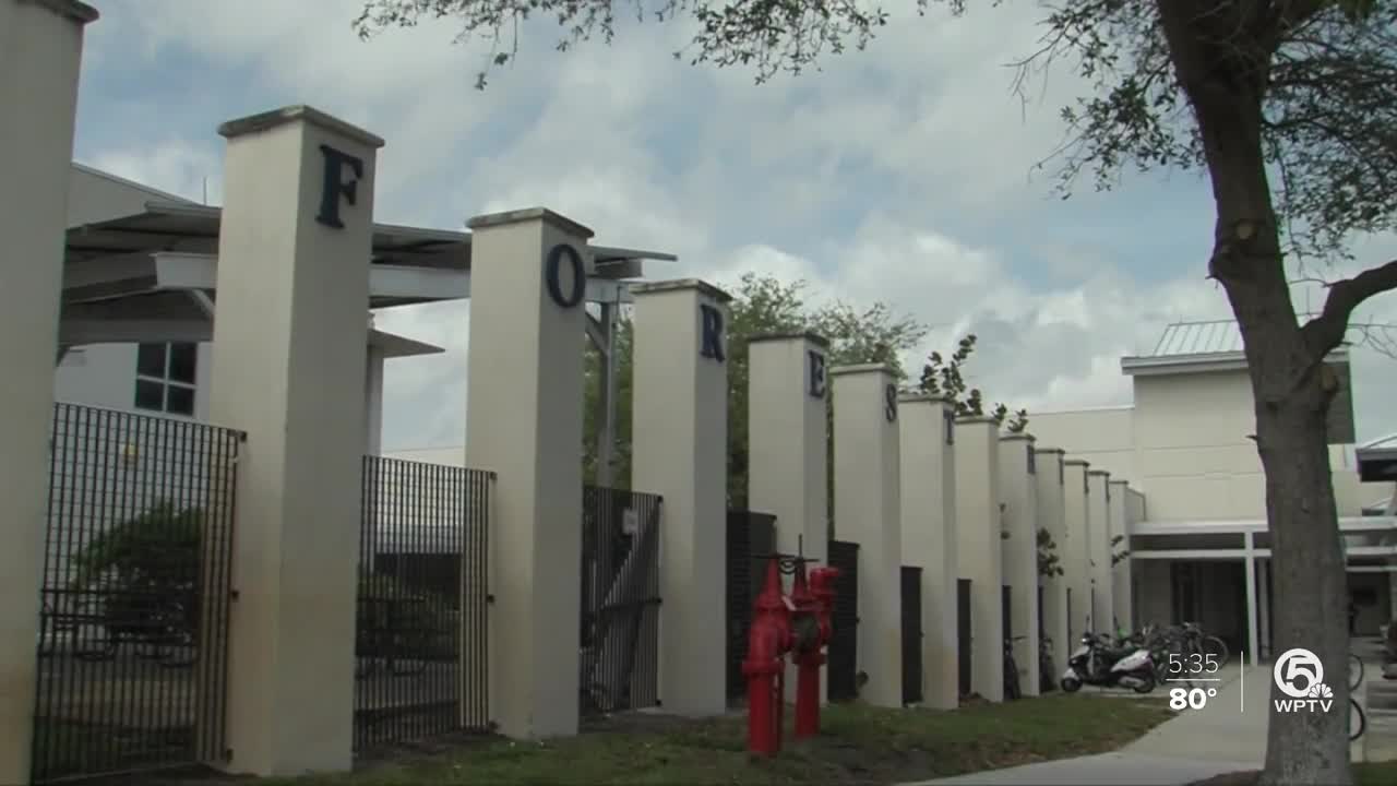 Discussions about West Palm Beach golf course near a high school