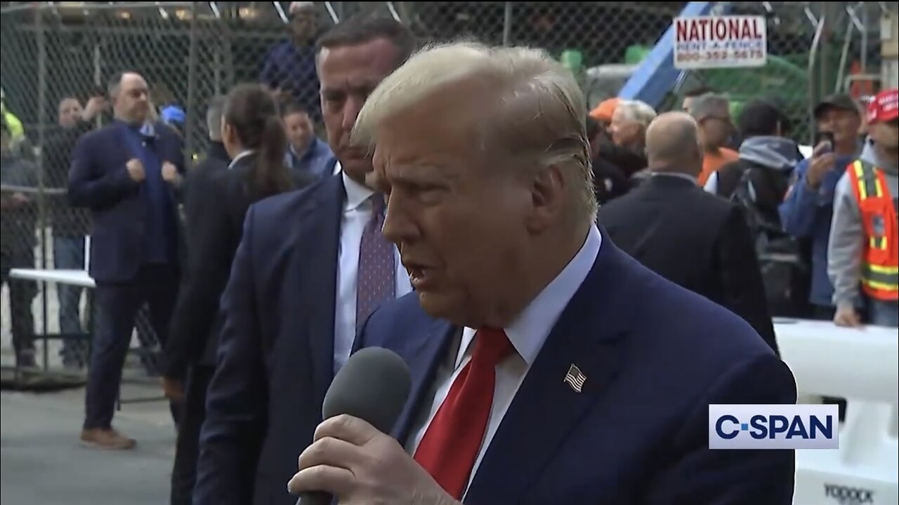 TRUMP❤️🇺🇸🥇VISIT NYC CONSTRUCTION SITE🦺🏗️🌆🚧🤍🇺🇸🏅TALKS TO REPORTERS💙🇺🇸🎤🌇⭐️