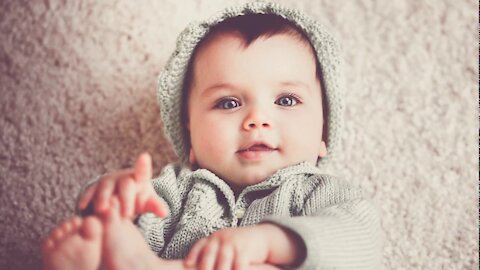 Baby 👶 sleeping and soothing music