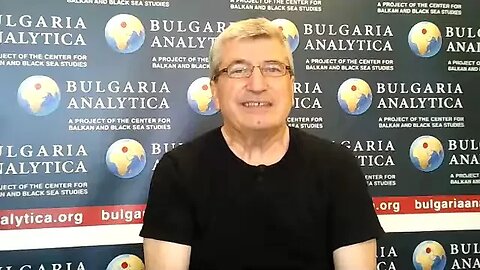 България Аналитика За решението на Конституци