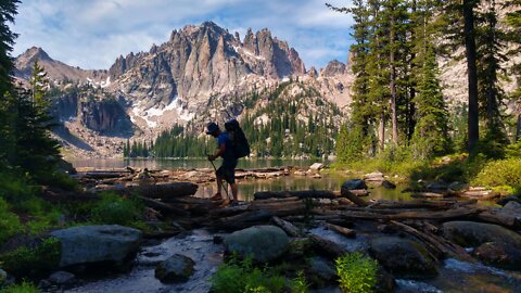 The Sawtooth Wilderness Loop