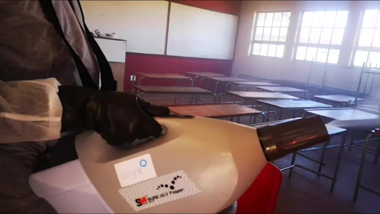 SOUTH AFRICA - Johannesburg - Sanitising Schools before they re-open (Video) (gpG)