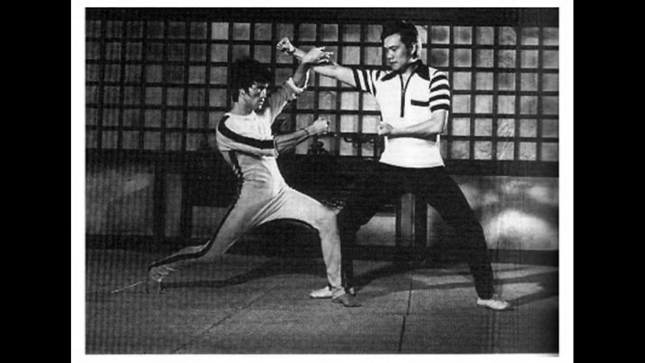 Cross kick Studio Films Bruce Lee Game of Death