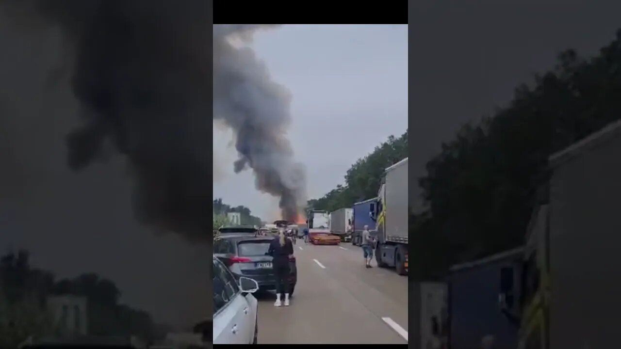 Autobahn A2 Explosion Gefahrguttransporter