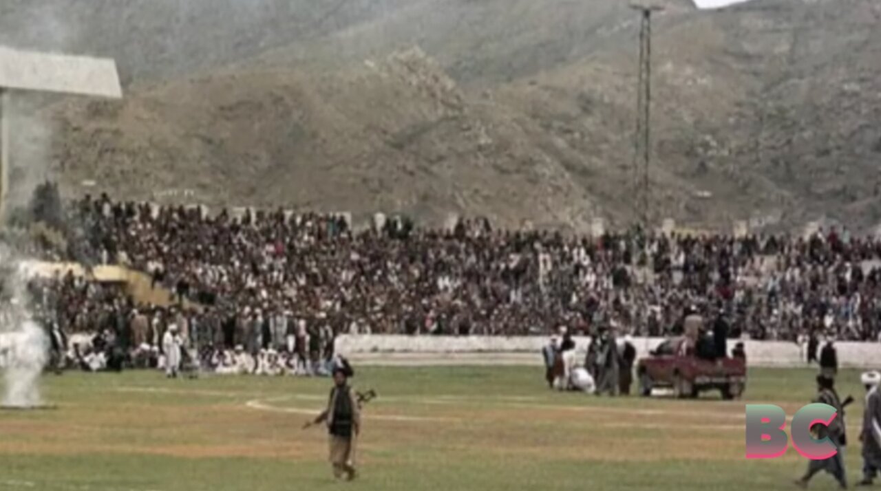 Taliban holds public execution as thousands watch in stadium