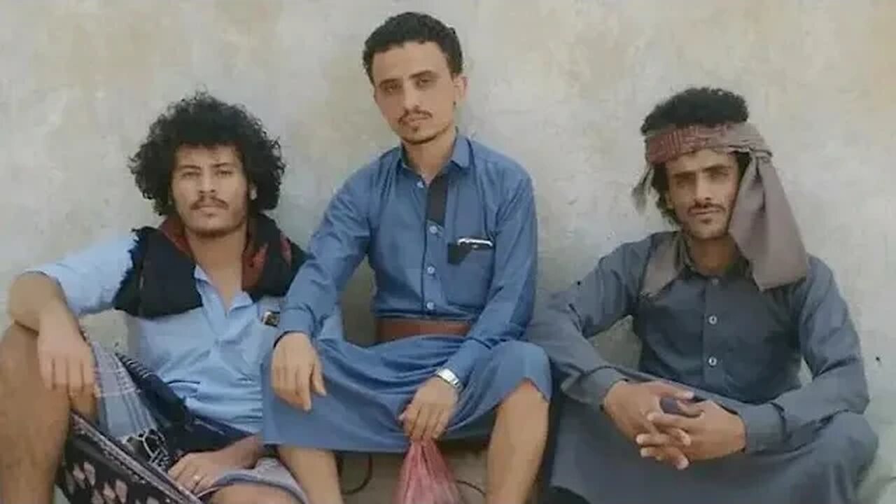 رساله من السجينين عوفي غلاب وعبدالله غلاب الى كل احرار مديريه القفر اداء ربيع غلاب