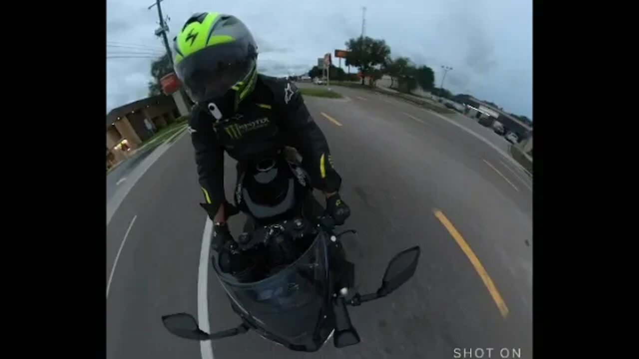Kawasaki Ninja ZX-6R vs. Tesla (Extended Version Part 1 of 3)