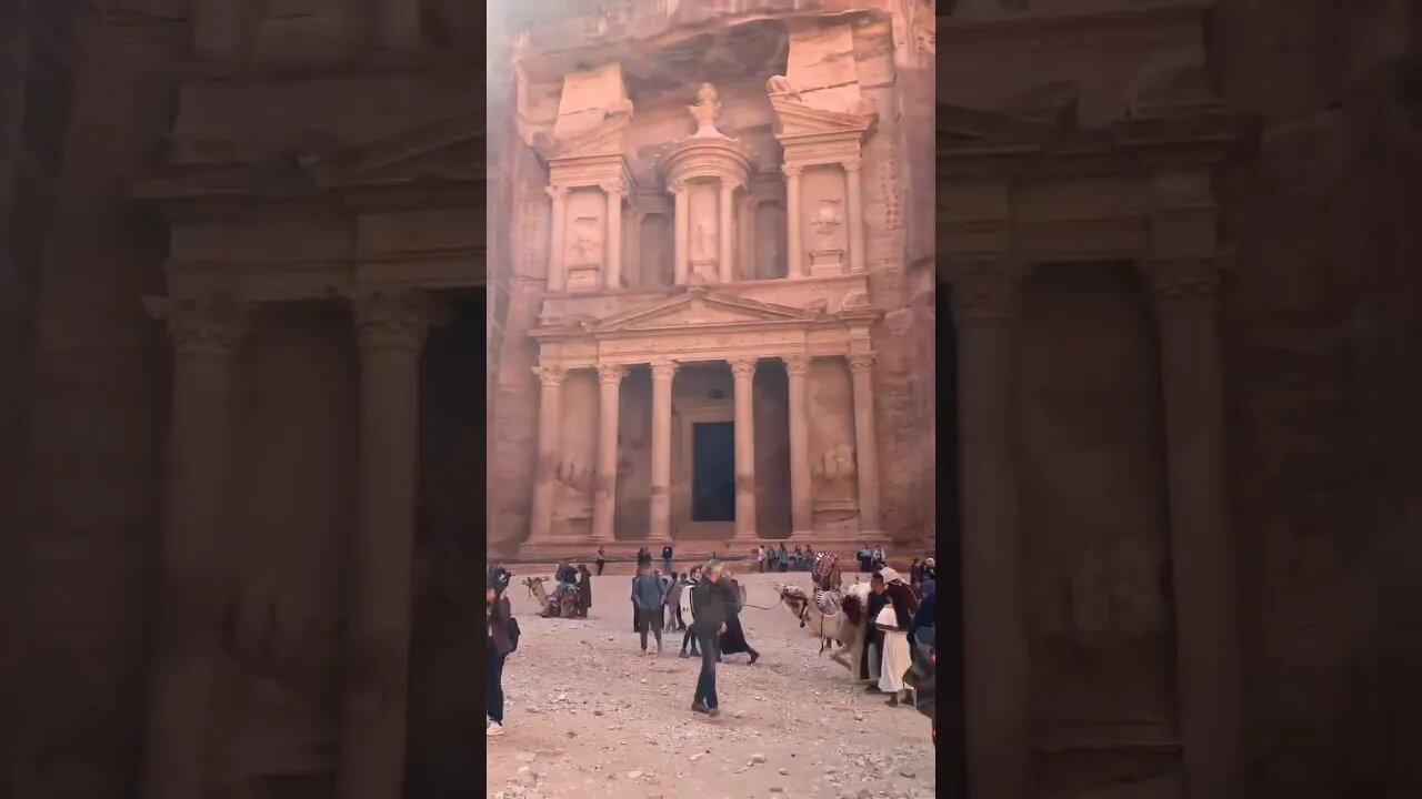 Exploring Jordan: World Wonder Petra #jordan #travel #petra #worldwonder