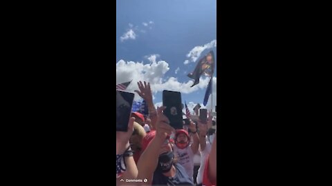 LATINOS FOR TRUMP!! WE LOVE YOU!