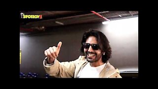 Kartik Aaryan, Arjun Kapoor & Yami Gautam snapped at the Airport | SpotboyE