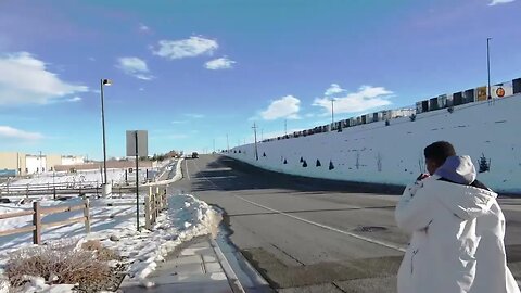 Snow Walking urban Hiking 4k