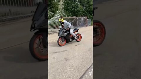 KTM ROLLING BURNOUT