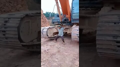 What on Bruce Lee stunt tricks is this? 🥺🔥🔥🔥 #shorts #viral #lol #subscribe #reels #shortvideo