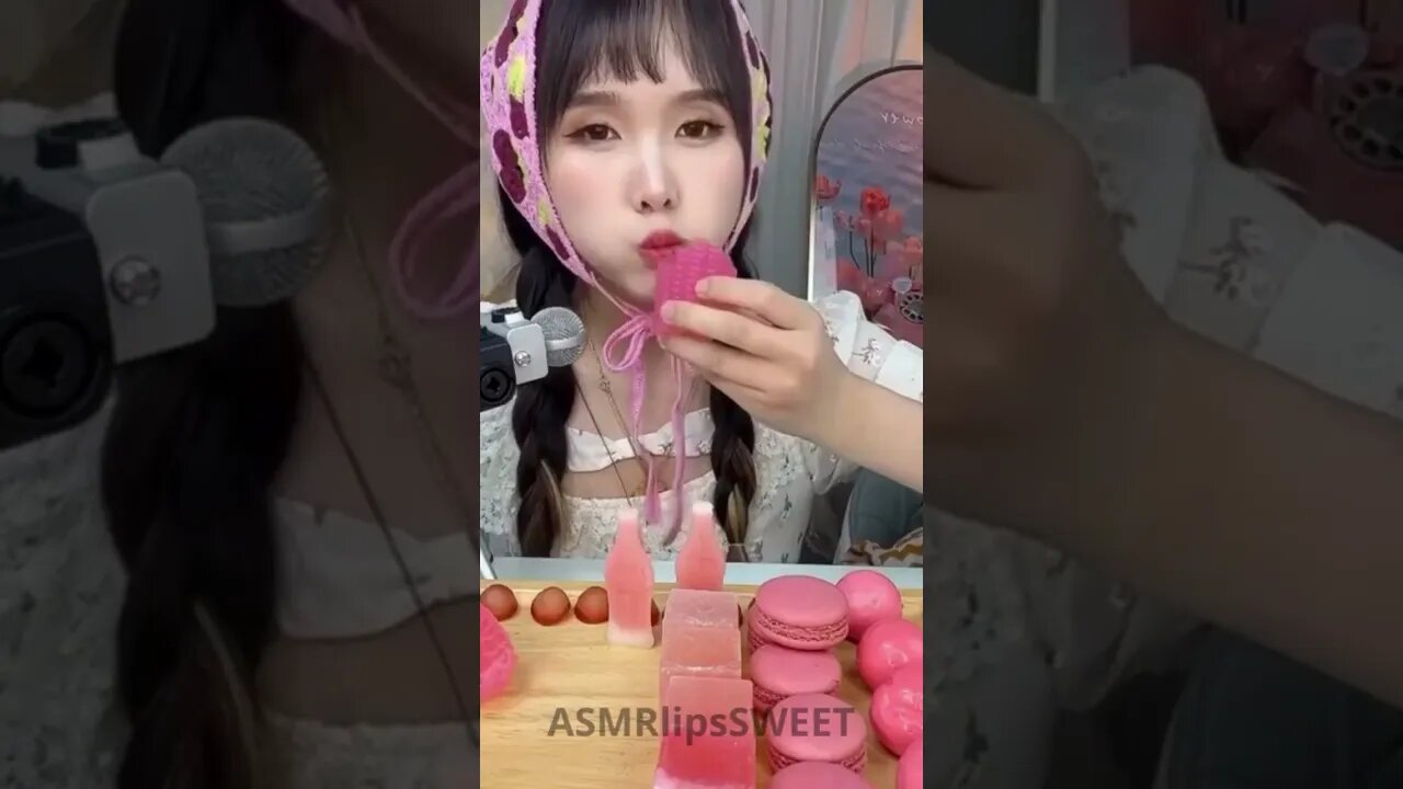 Pink Jelly Mukbang ASMR #jellyasmr #mukbangchinesefood #mukbangdessertchinese #eating #eatingsounds