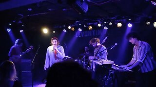 עמנואל והכיסופים - יופיטר (הנה הוא חוזר)