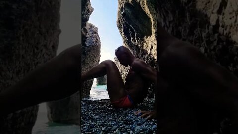 sixpackCzech cave Abs