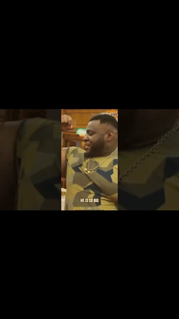 Strongest man lifts car onto his shoulders #strong #strongman #bodybuilding #body #bodybuilde