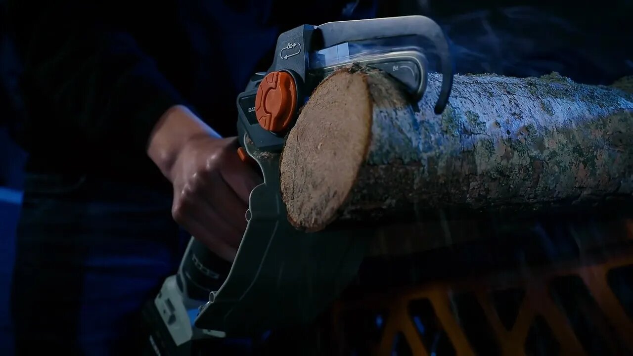 #2 Compact Chainsaw "Nexxsaw" - 18V | Teaser Video - BATAVIA