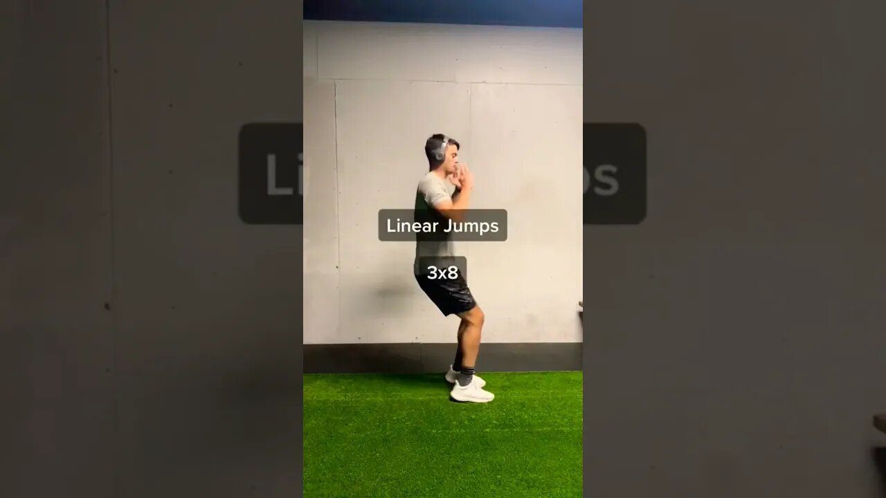 YOU CAN DO THIS WORKOUT TO INCREASE YOUR VERTICAL JUMP AND HELP YOU DUNK 🔥🚀