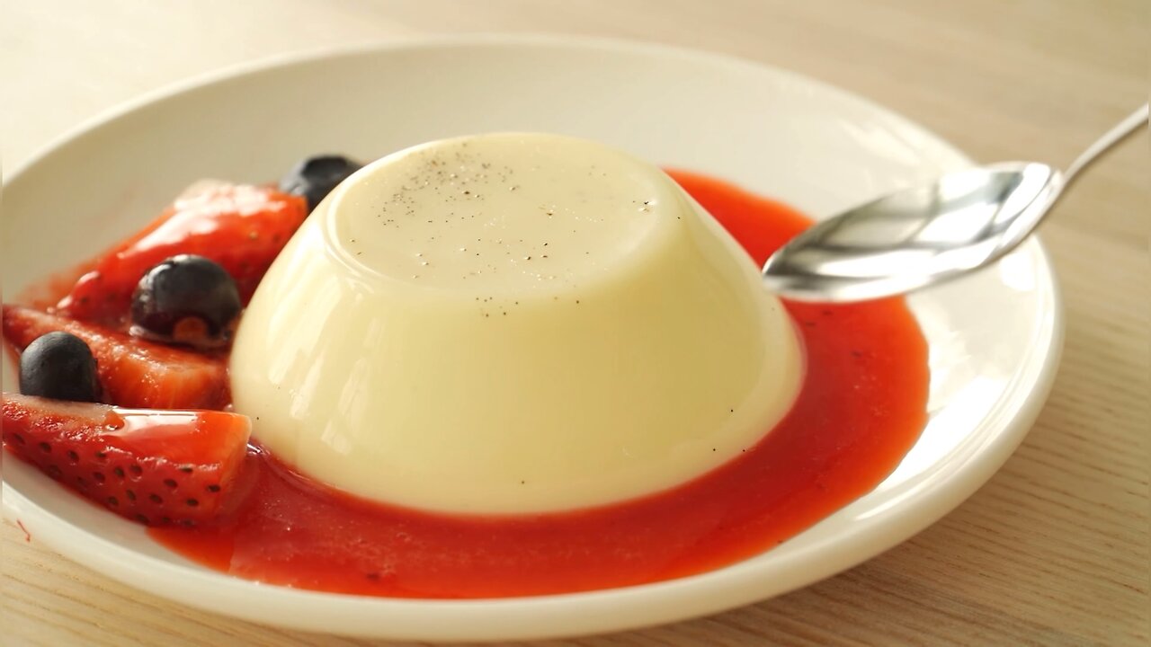 Pudding With Strawberry Sauce