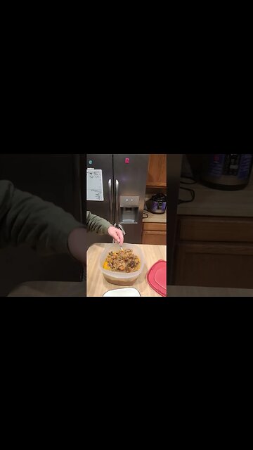 How I make the left overs from last night in less than 3 minutes.