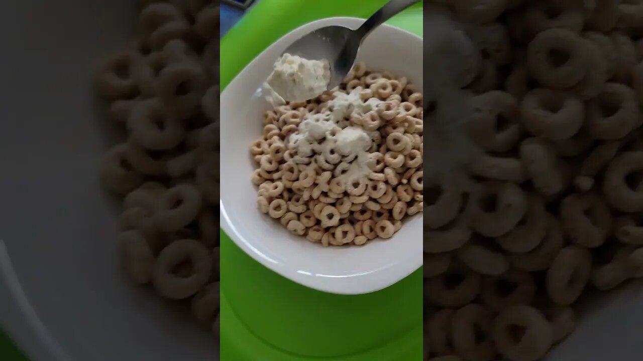 #shorts How to Make Frosted Cheerios Like a Good Little Goy