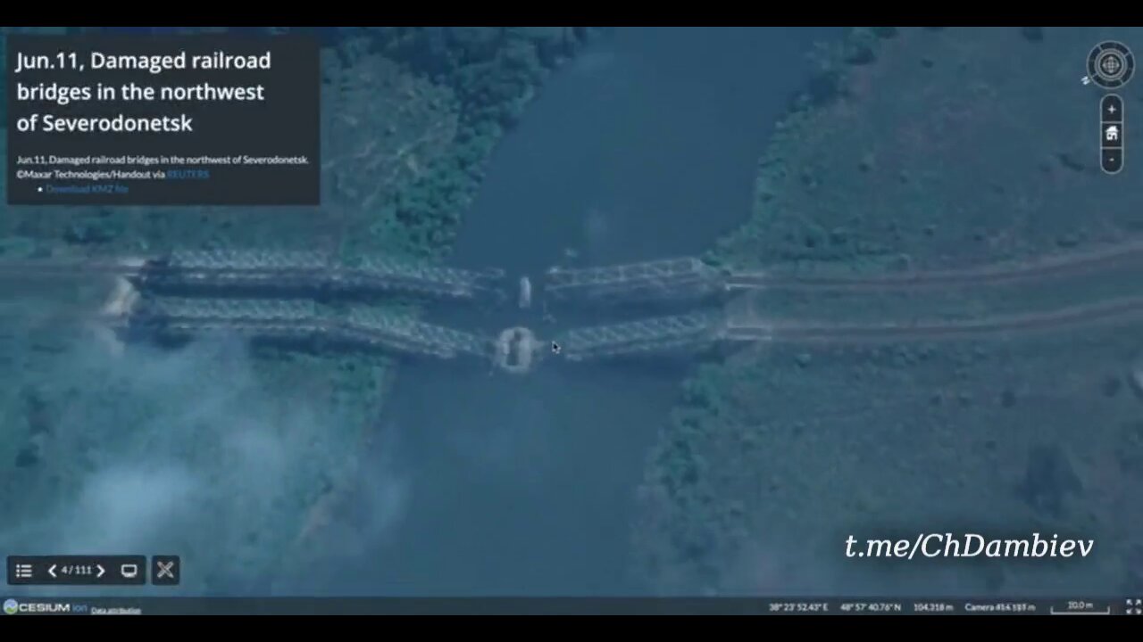 Satellite images of destroyed bridges between Severodonetsk and Lisichansk