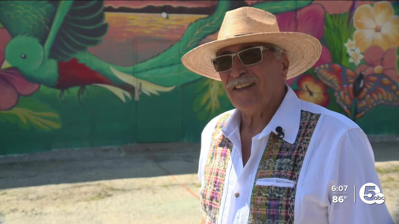 New mural celebrating Guatemalan population unveiled in Clark Fulton neighborhood