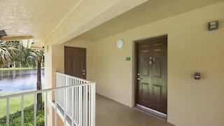 281 SW Palm Dr #202