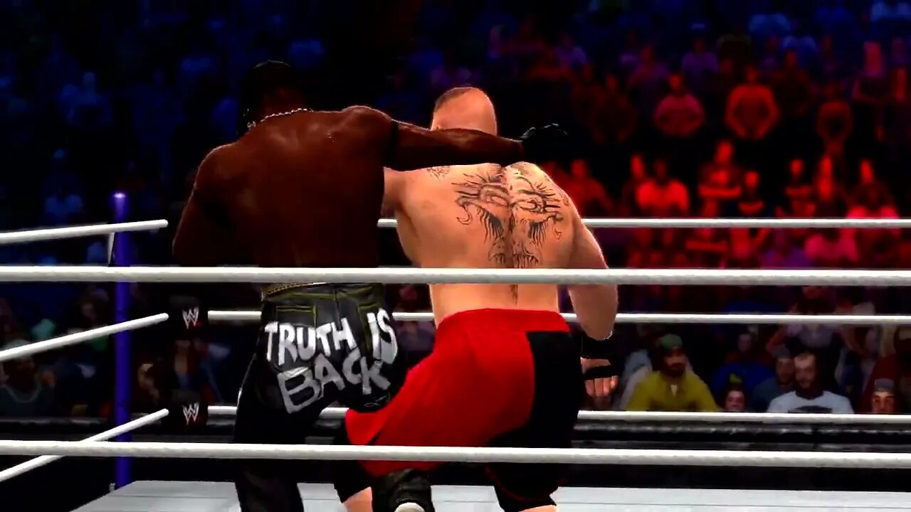 WWE '13 Gameplay Brock Lesnar vs R-Truth