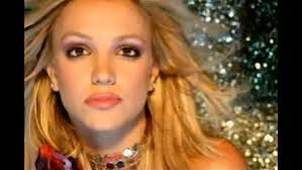 Britney Spears - My Only Wish (This Year) (Music Video)