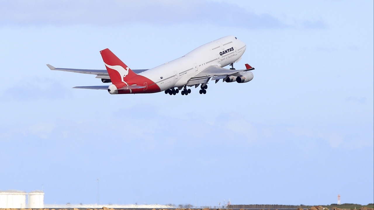 Qantas Airways Cuts Most International Flights Until Late October