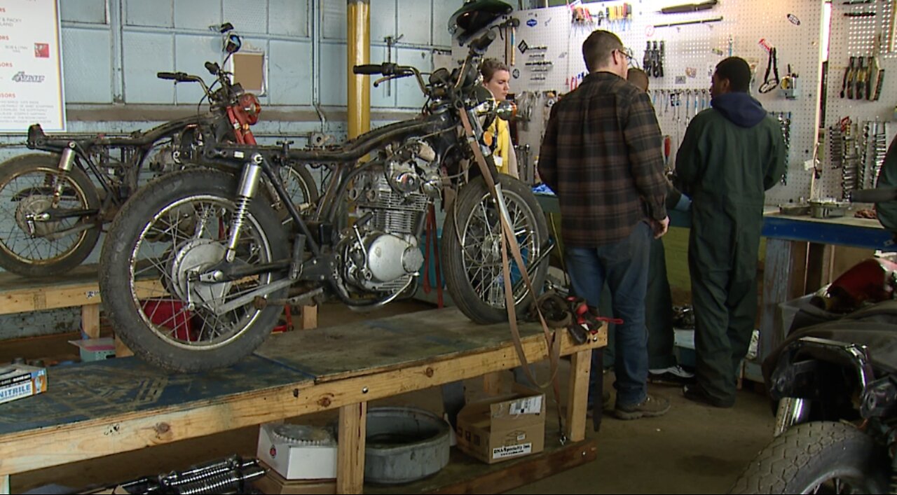 Nonprofit creates shop class for students